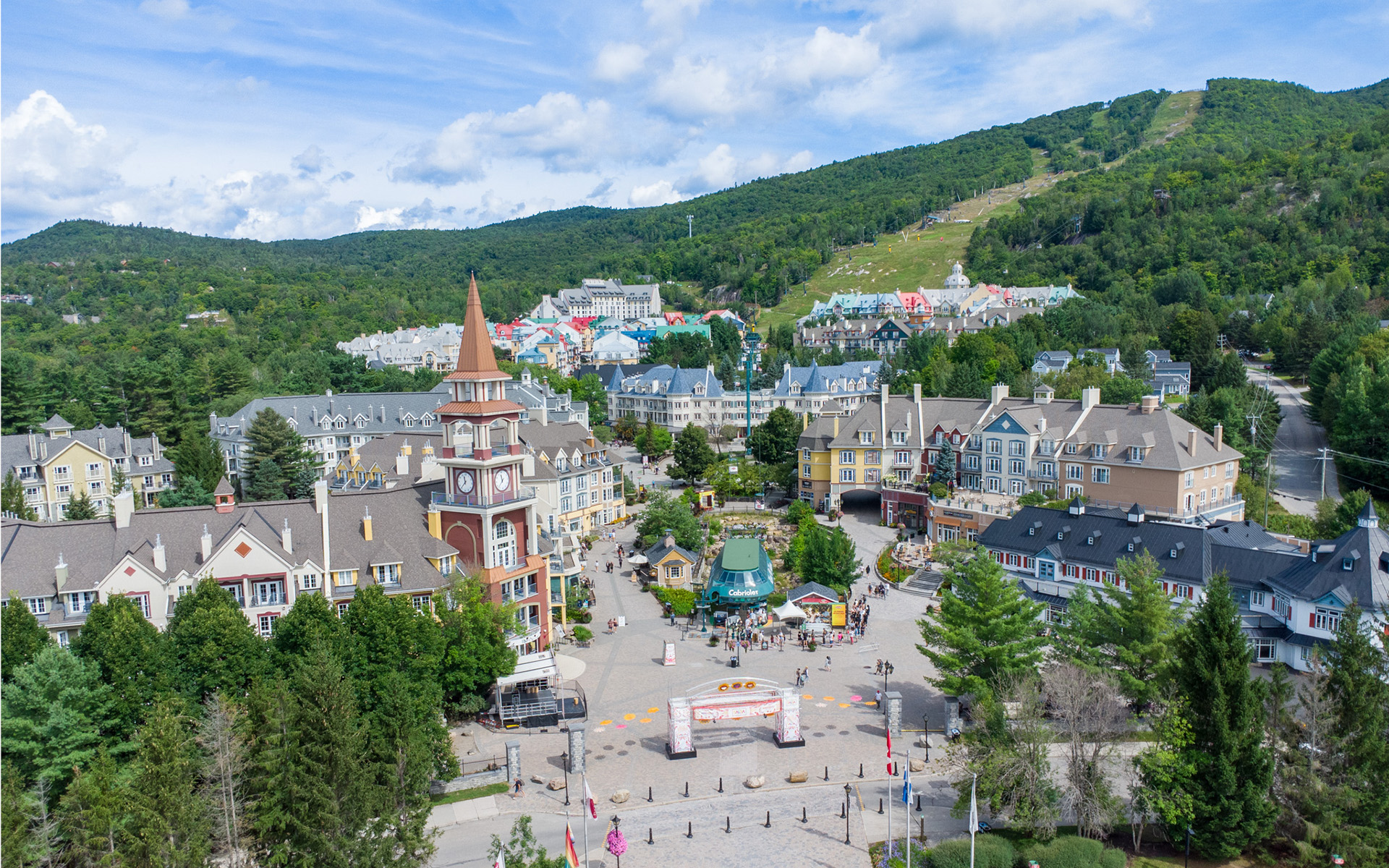 03 / Village commercial Tremblant · Mont-Tremblant. Acquired in December 2025.